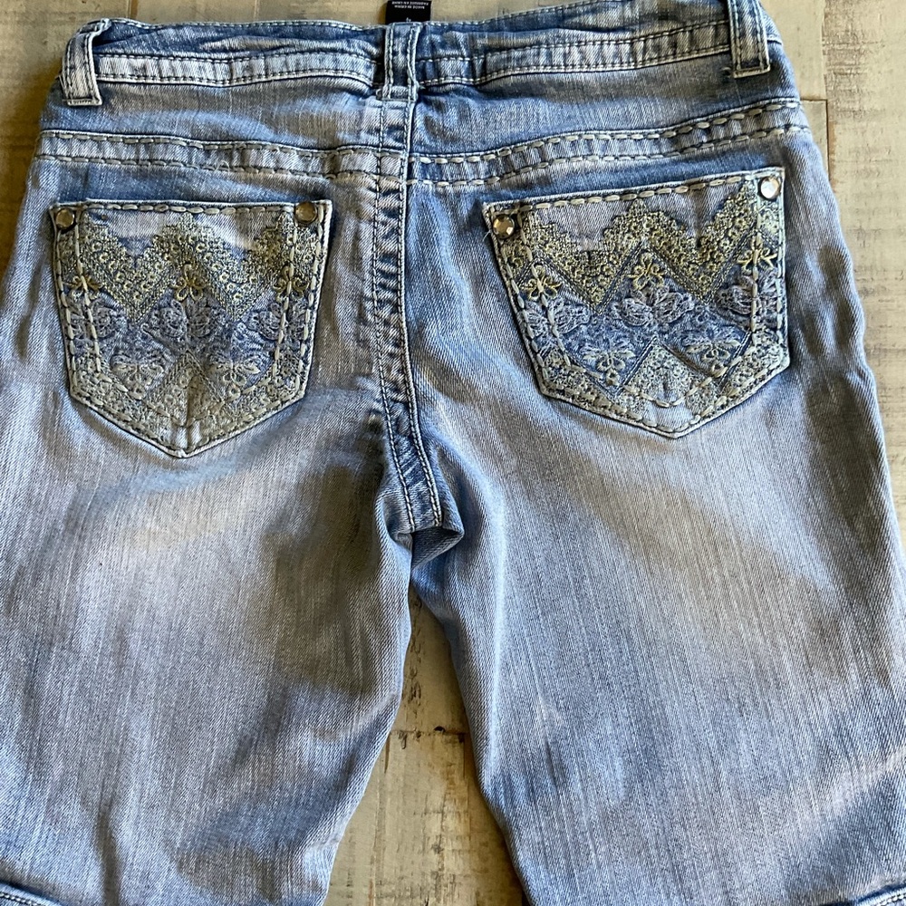 Paisley Sky Jean Bermuda shorts size 4